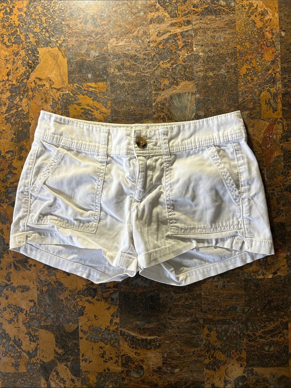 Arizona Jean Company White High-Waist Cotton Shorts